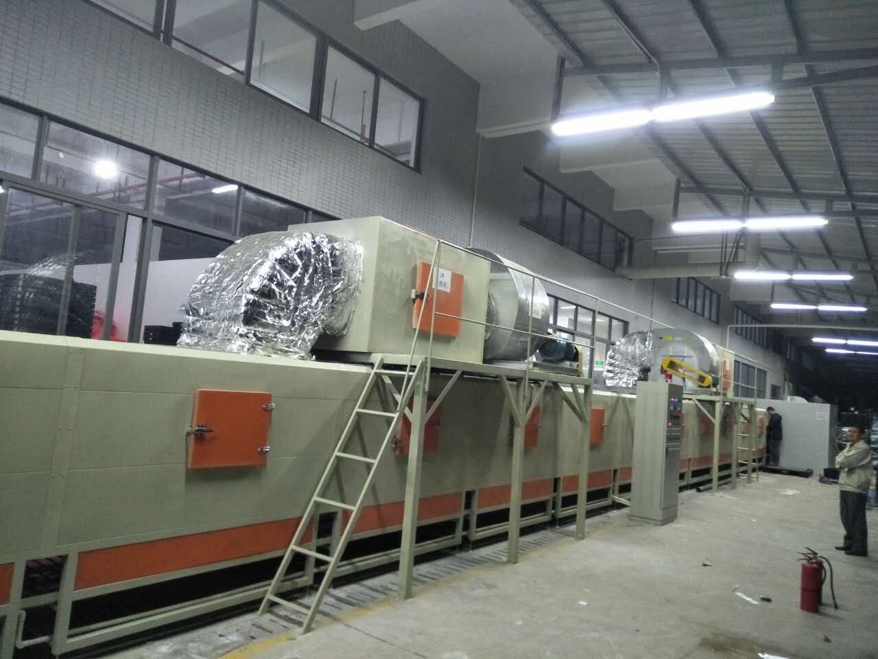 熱烈慶祝TCL大型清洗烘干線投入使用！優(yōu)質(zhì)設(shè)備、領(lǐng)先制造！